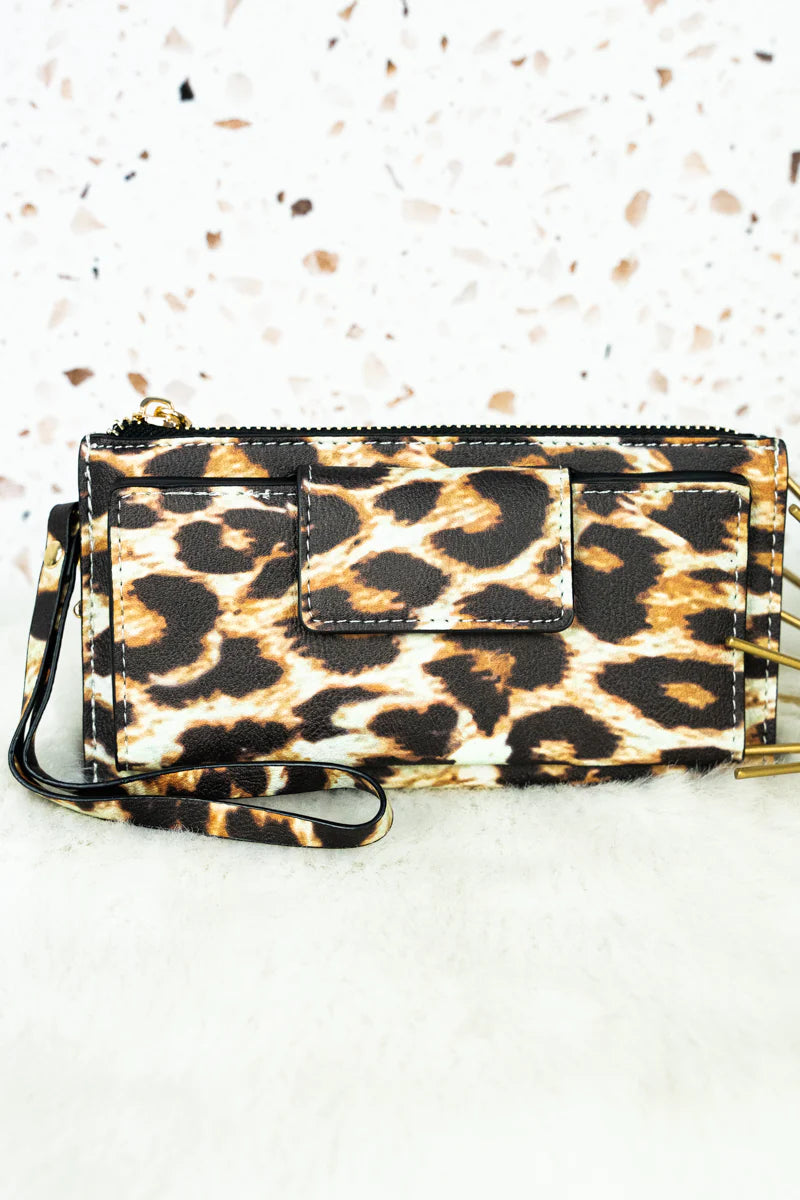LEOPARD FAUX LEATHER WRISTLET WALLET